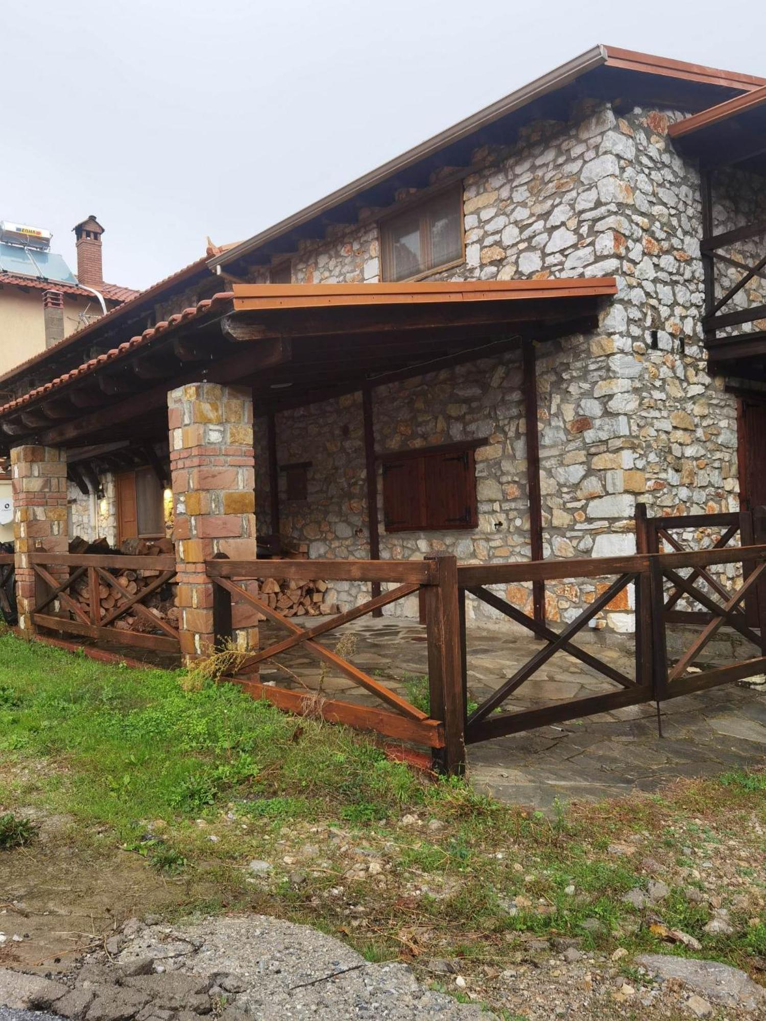 Traditional Stone Cottage In Palio Elatohori Extérieur photo